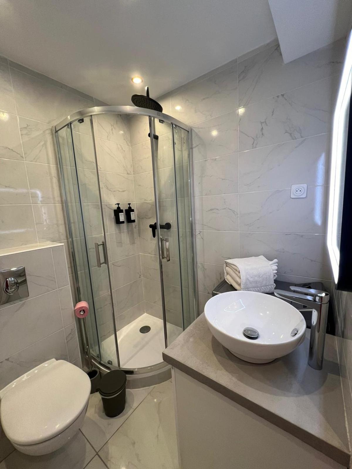Superbe Studio Terrasse Centre Ville Et Plages A Pieds Cannes Ngoại thất bức ảnh