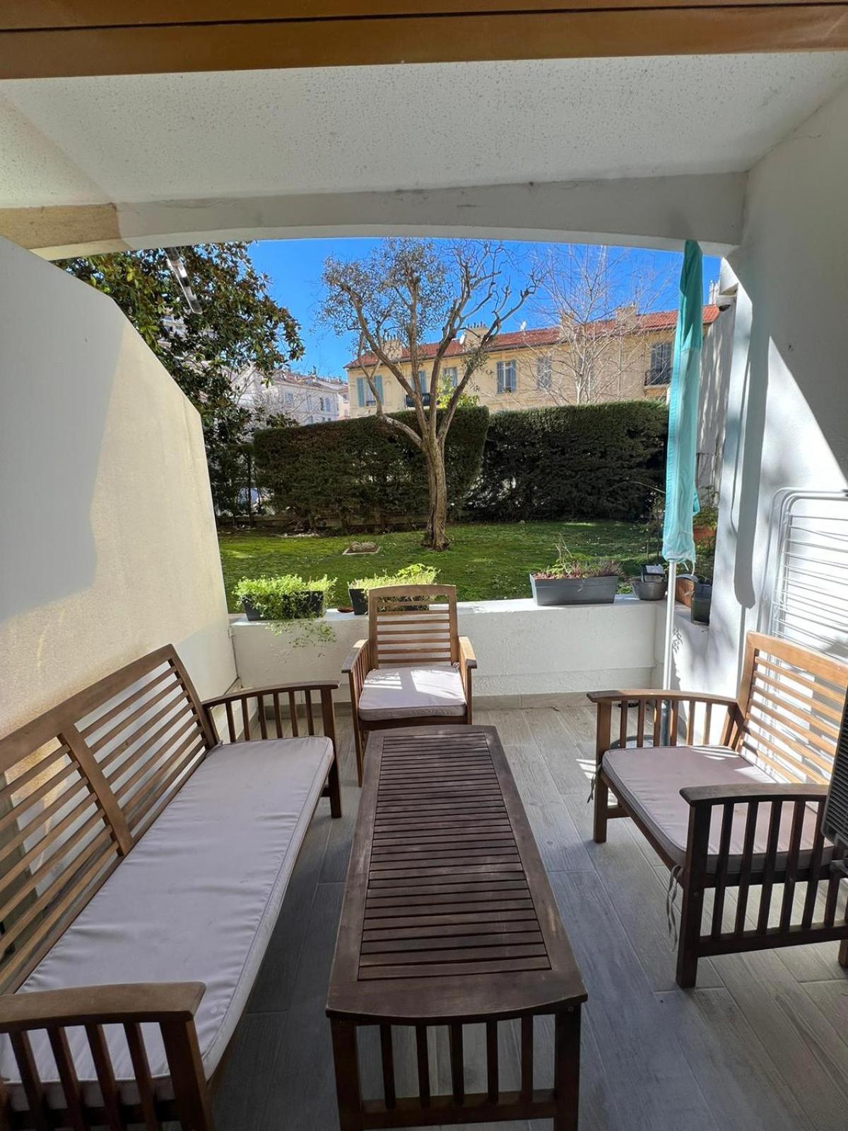 Superbe Studio Terrasse Centre Ville Et Plages A Pieds Cannes Ngoại thất bức ảnh