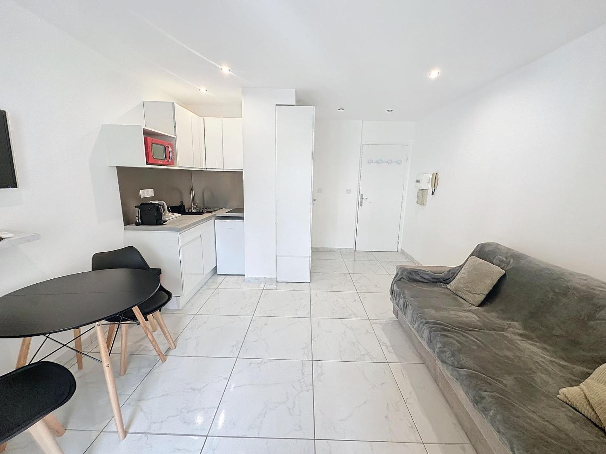 Superbe Studio Terrasse Centre Ville Et Plages A Pieds Cannes Ngoại thất bức ảnh